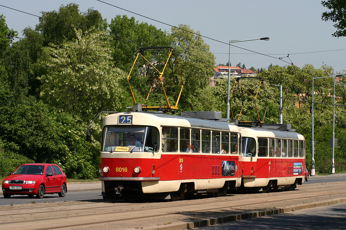 Tatra T3M #8016